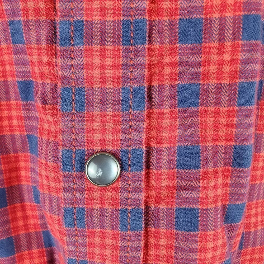 Banana Republic Tailored Slim Fit Button up Shirt Men Large Red plaid Pearl Snap